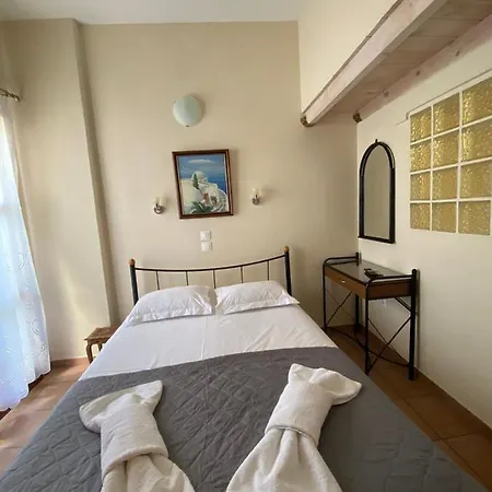 Patra's * Ándros